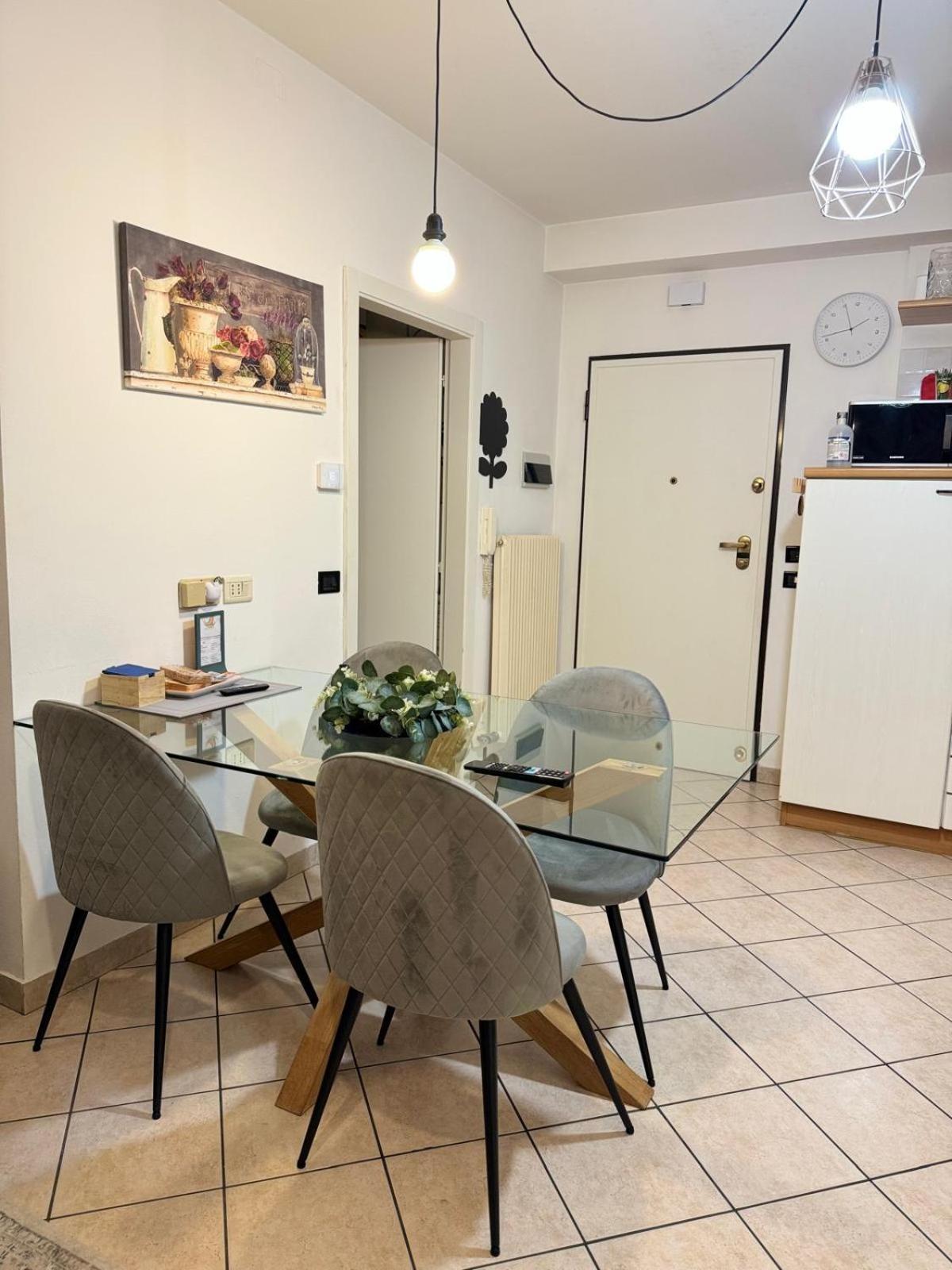 Duomo Nest Entire Apartment Trento Eksteriør billede